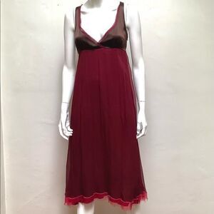 WYETH silk low Vneck  dress a division of Velvet graham spencer